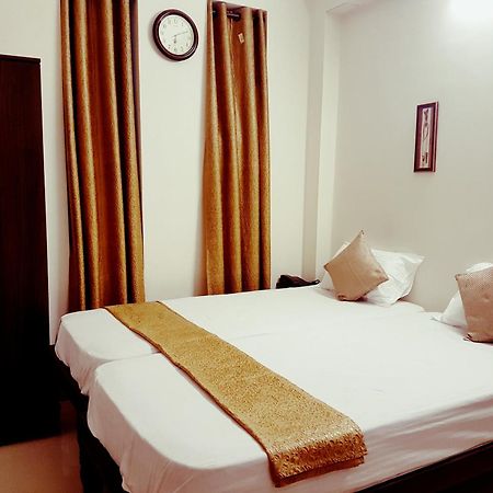 Arjun Inn Chennai Exterior foto